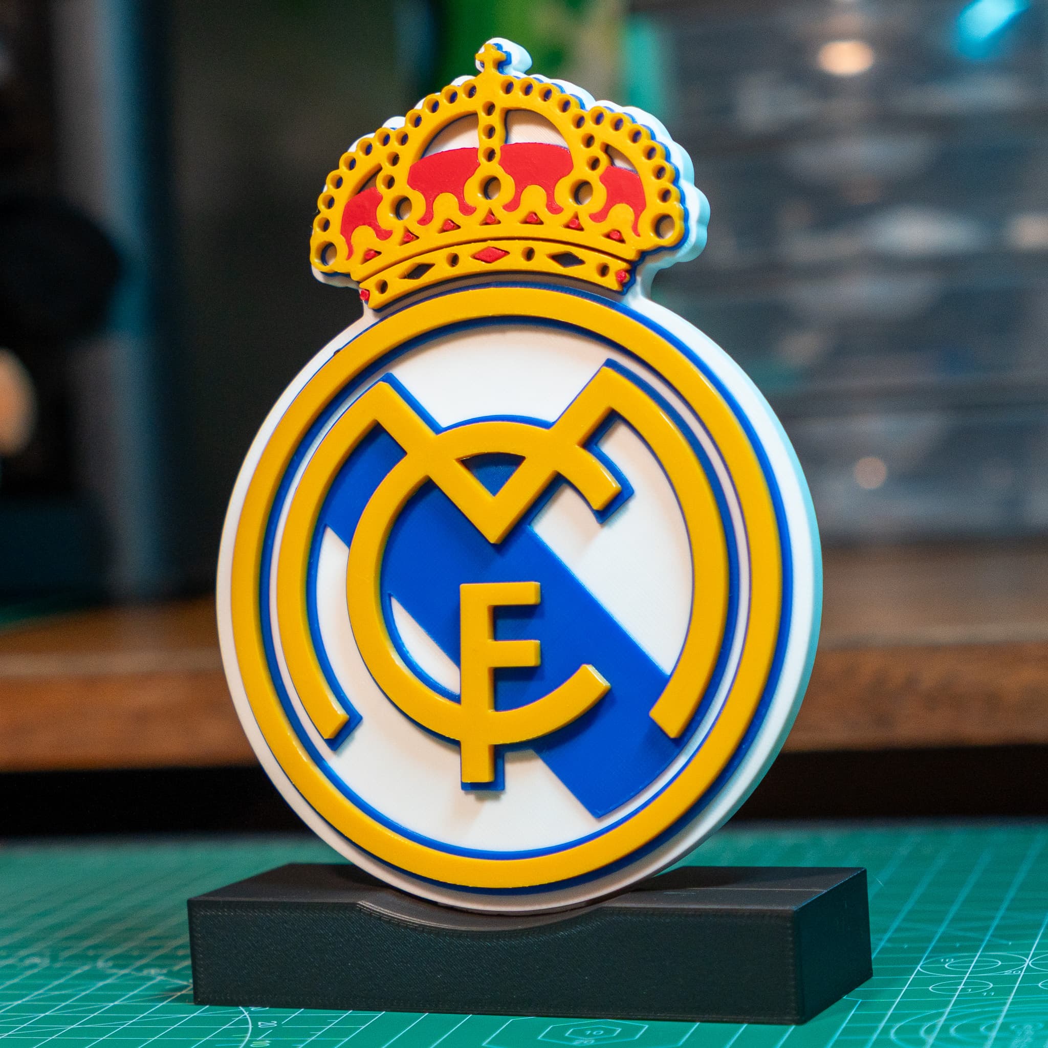 Escudo Real Madrid 3D view 1